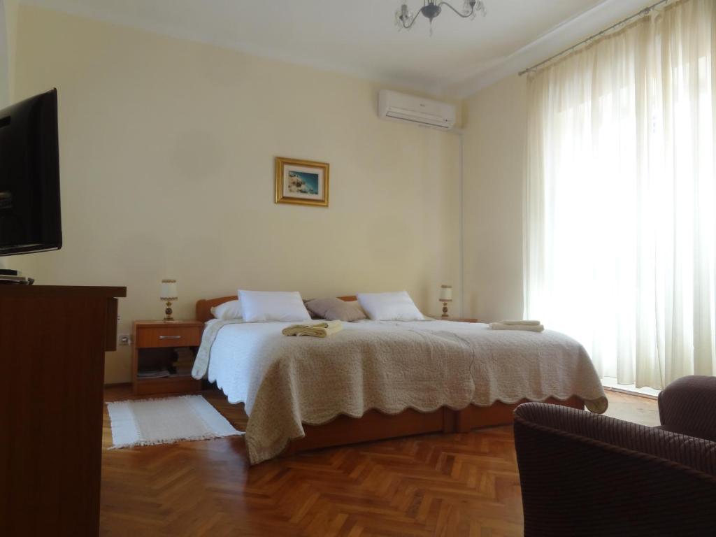 Heart of the City Apartments - 1