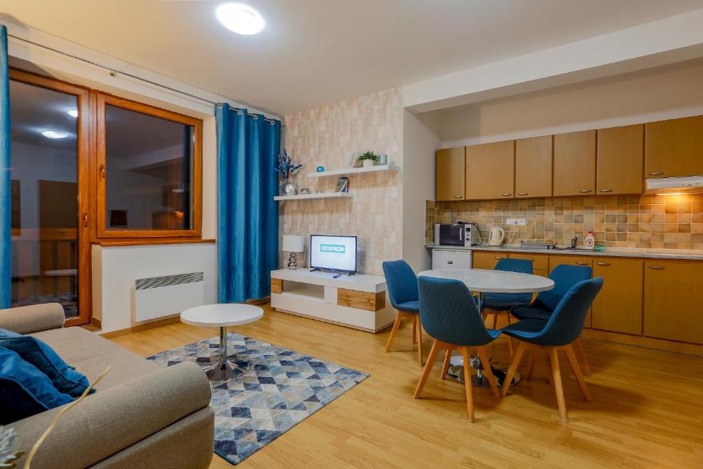 Kuchyň nebo kuchyňský kout v ubytování Apartmánový dom Fatrapark 1 s Wellness - Hlavná recepcia
