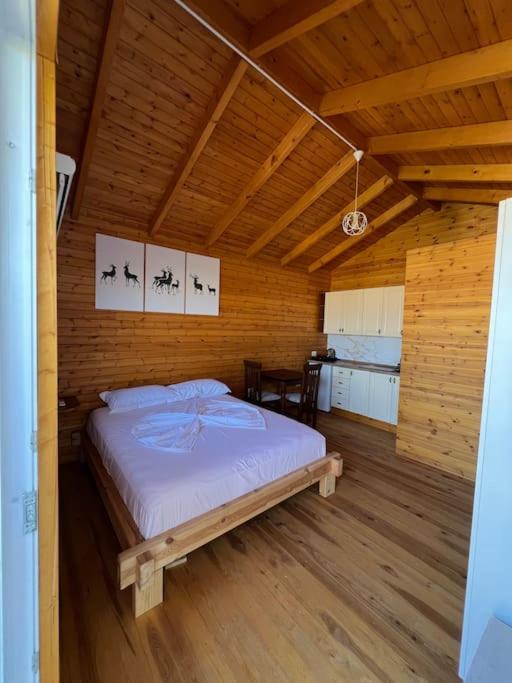 Jupis Chalet - Image 1