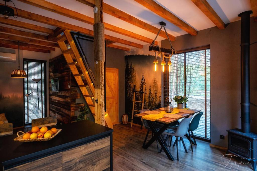 Fotografia z galérie ubytovania Dziupla House v destinácii Czarna