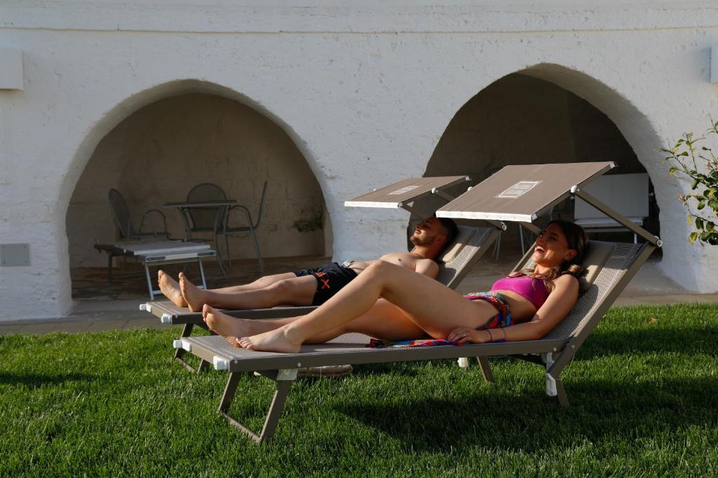 Hostia v ubytovaní MASSERIA SCALEDDA