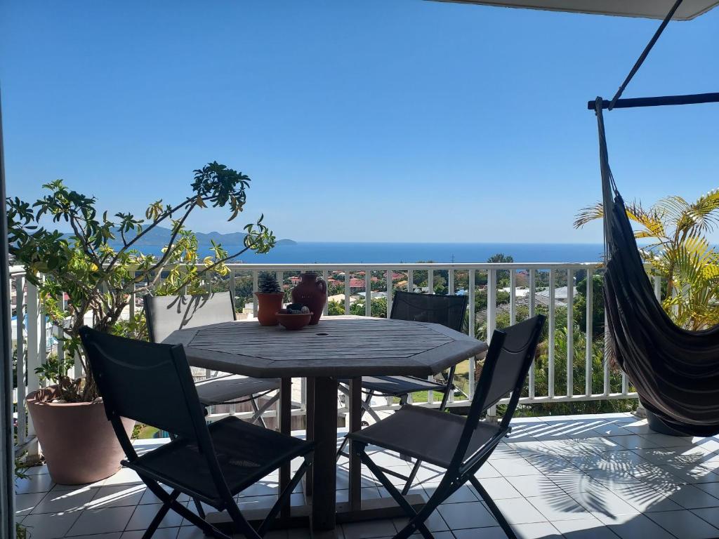 Afbeelding uit fotogalerij van Appart Vue Mer in Schœlcher