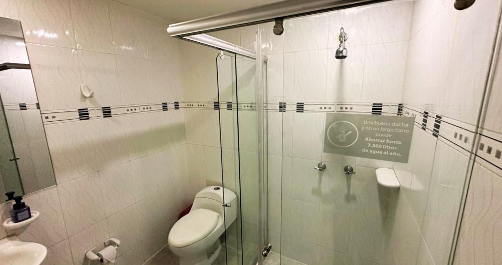 Koupelna v ubytování Hotel Expo Hotel Ferial