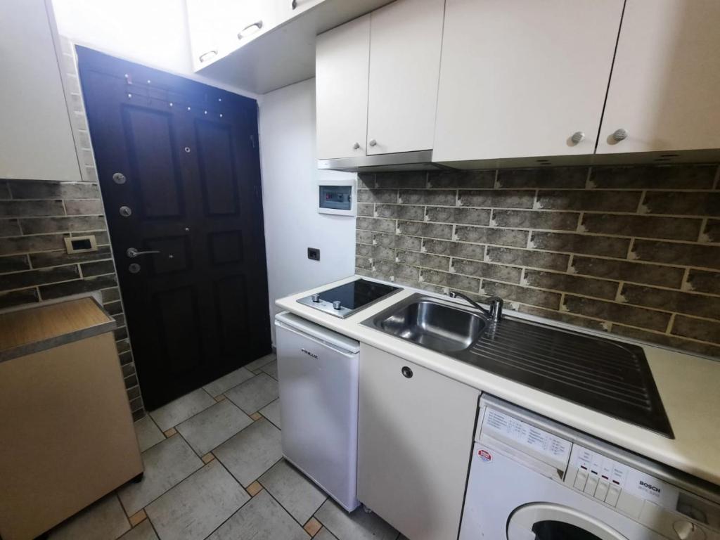 Lovely apt.1-7 - Image 9