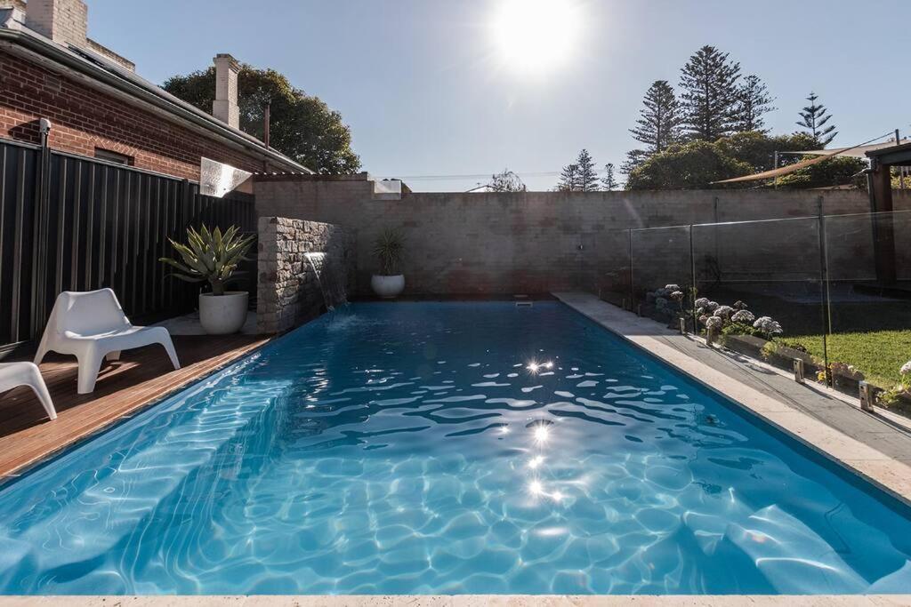 Luxury Bungalow on Pier Heated Pool & Pets, Glenelg (updated prices 2024)