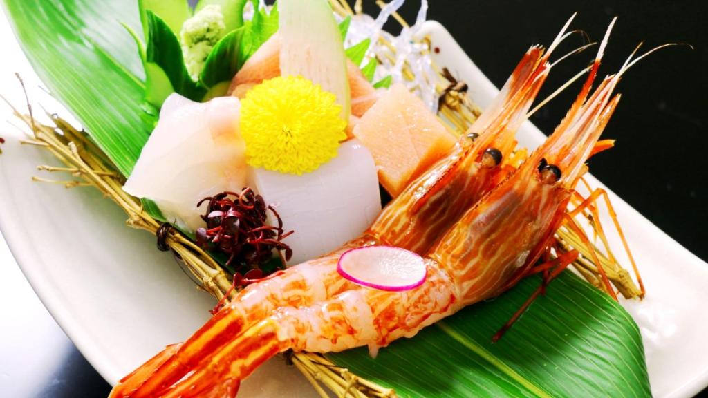 ホテルの敷地内または近くでの食事または食べ物
