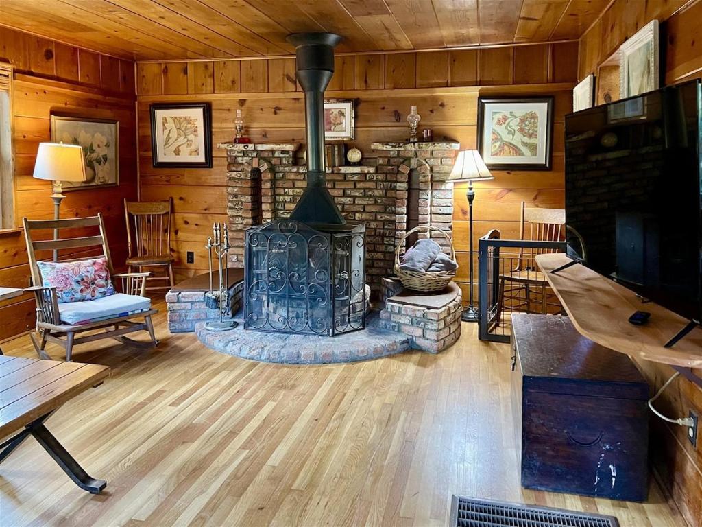 Mountain Flower Cabin Prescott Cabin Rentals, Prescott Updated 2023