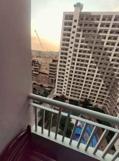马尼拉Cozy Condo Staycation in Taguig的相册照片