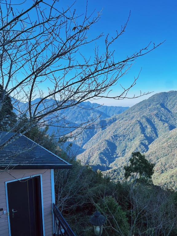 Uma vista geral da montanha ou uma vista da montanha a partir do quarto em acomodação particular