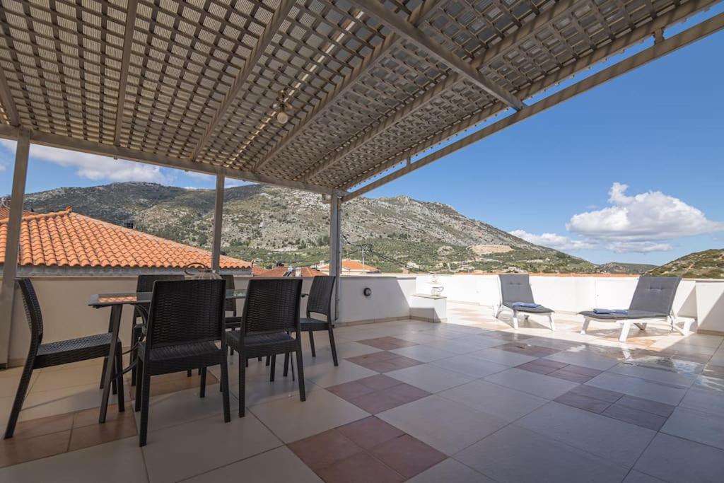 Nespecifikovaný výhled na hory nebo výhled na hory při pohledu z apartmánu