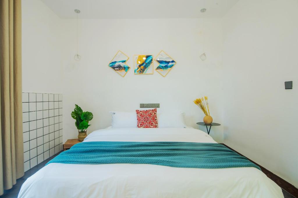 Yangshuo Jing Yuan Inn - Superior Twin Room With Mountain View