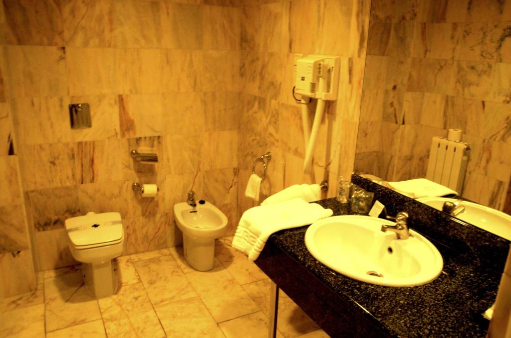 Hotel Doña Jimena - Habitación Cuádruple