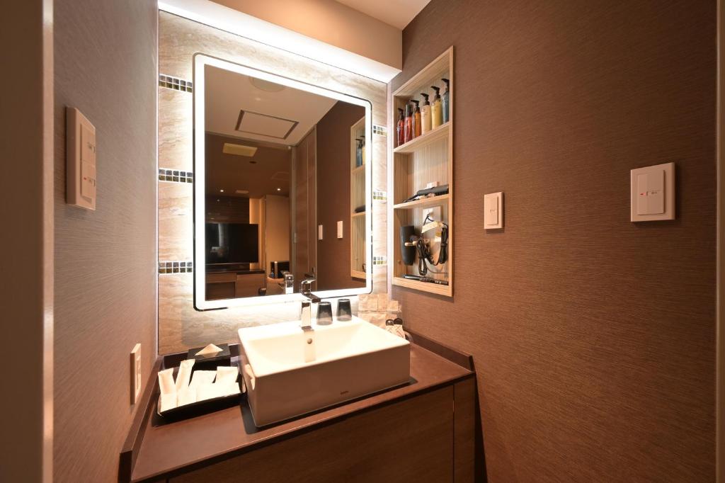 Vannituba majutusasutuses Hotel Pasadena 食べ放題飲み放題 - Couple Hotel