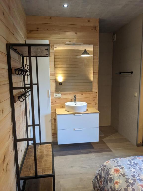 Fotografie z fotogalerie ubytování Cosy chalet in nature v destinaci Bastogne