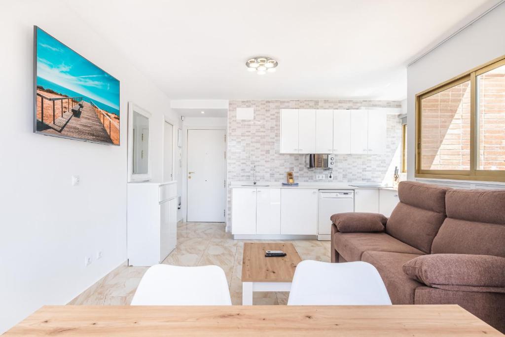 Kuchnia lub aneks kuchenny w obiekcie Acuarium II 5-B Apartment Levante Beach