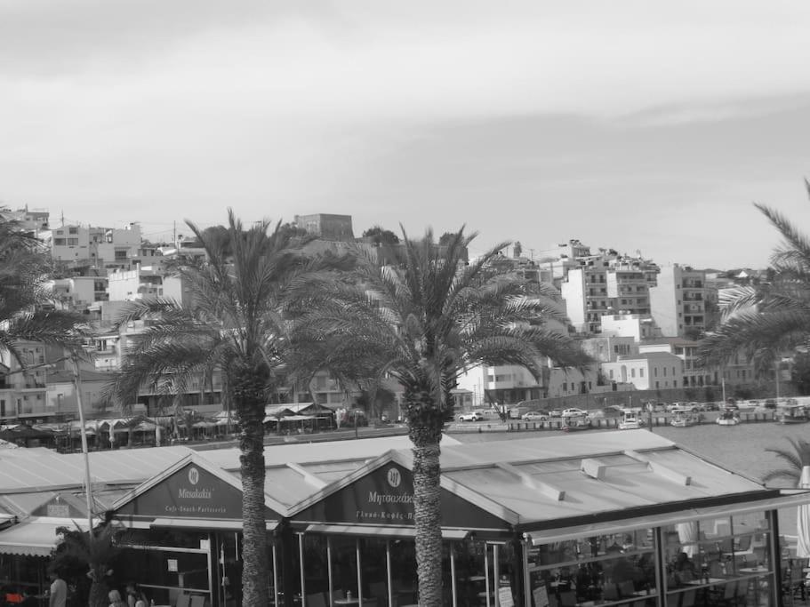 Fotografie z fotogalerie ubytování SeaShell apartment Sea View, Castle View 200metres from the Beach v destinaci Sitia