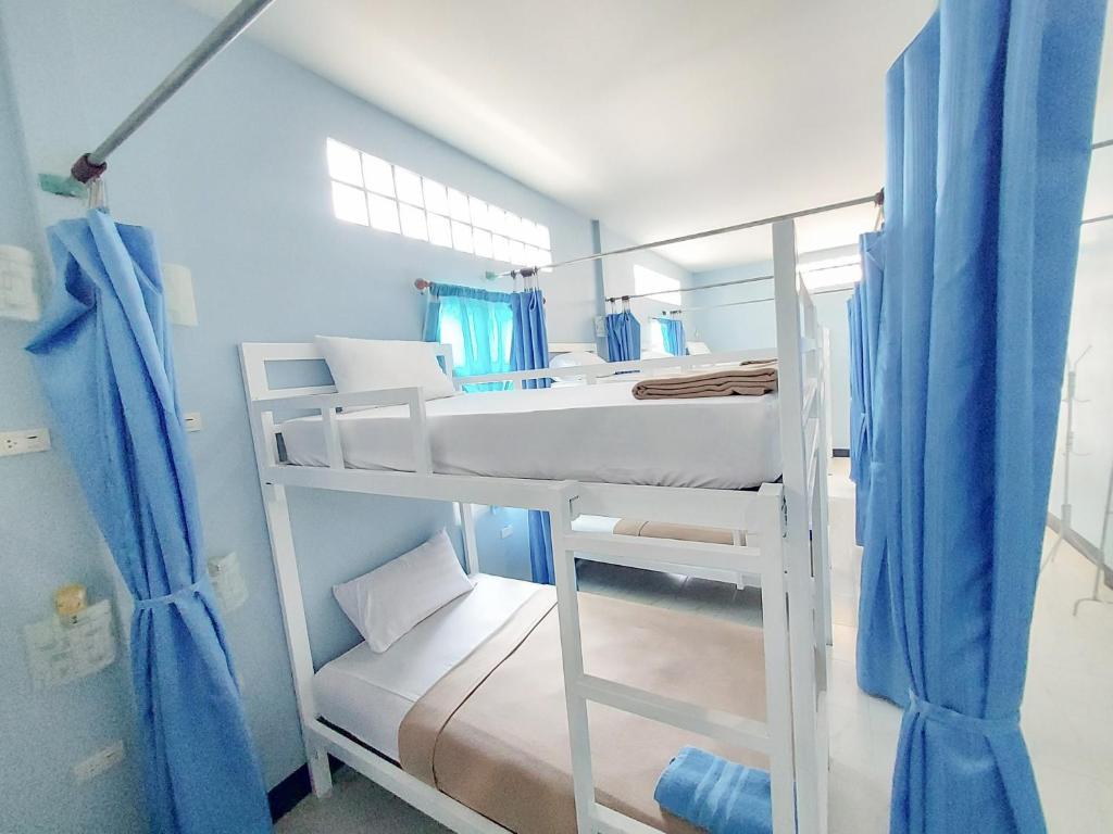 Khao Sok Backpacker Hostel - 8