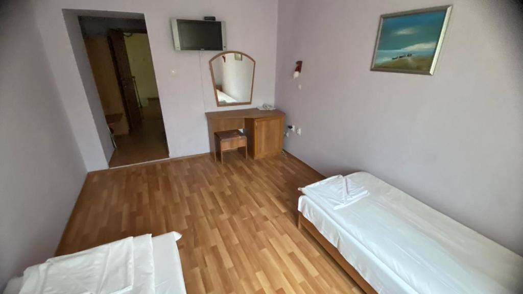 Хотел Галина Палас - Habitación Gemela De Presupuesto