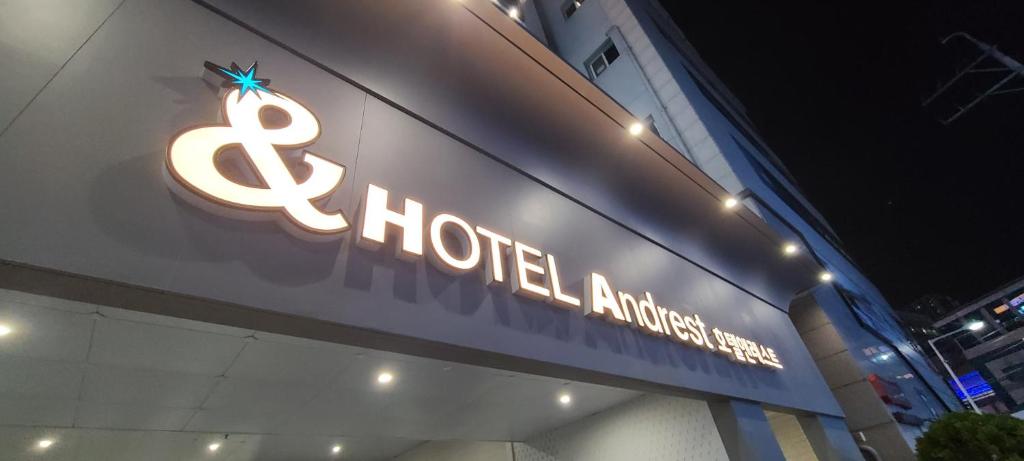 Certifikát, hodnocení, plakát nebo jiný dokument vystavený v ubytování Hotel Andrest