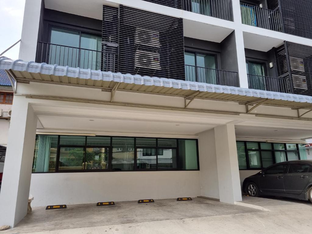 Tiara Place - Resim 5