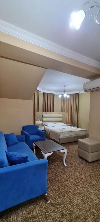 Posezení v ubytování Hotel Genatsvale