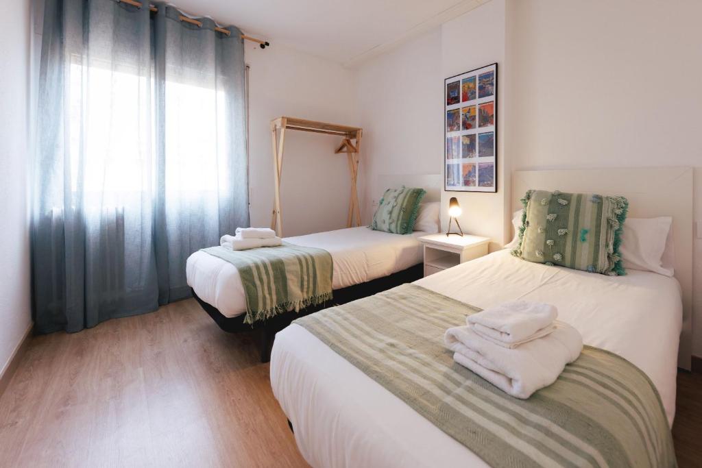 Postel nebo postele na pokoji v ubytování Bravissimo Pont de la Princesa, comfortable 3-bedroom apartment