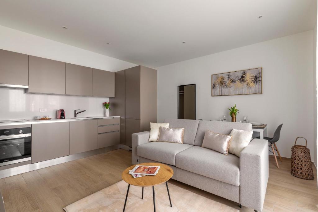 Lugano Superior Suites - Free Parking - Resim 35