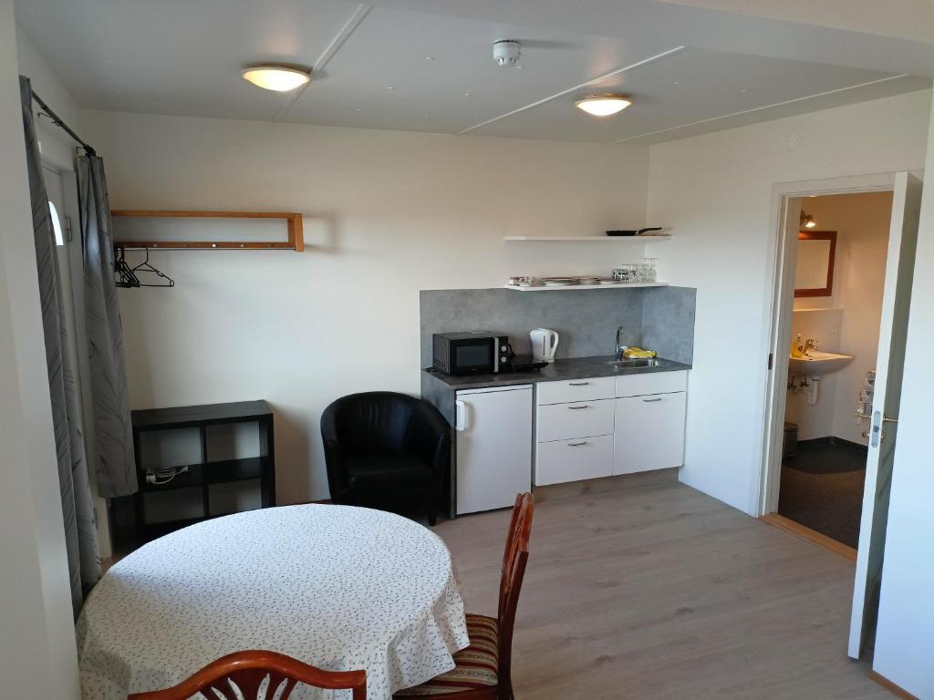 Kuchyň nebo kuchyňský kout v ubytování Guesthouse Storu-Laugar