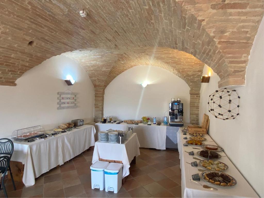 Restaurace v ubytování Antico Borgo Carceri & Wellness