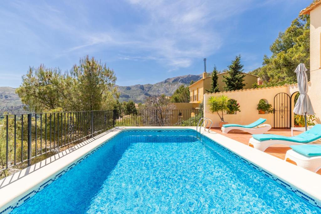The swimming pool at or close to Holiday Villa Near Denia