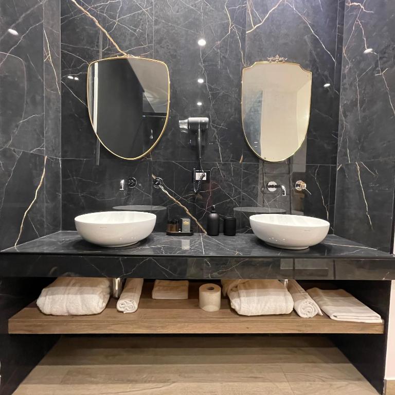 Namuri Luxury Rooms - 11