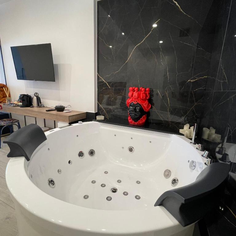 Namuri Luxury Rooms - 8