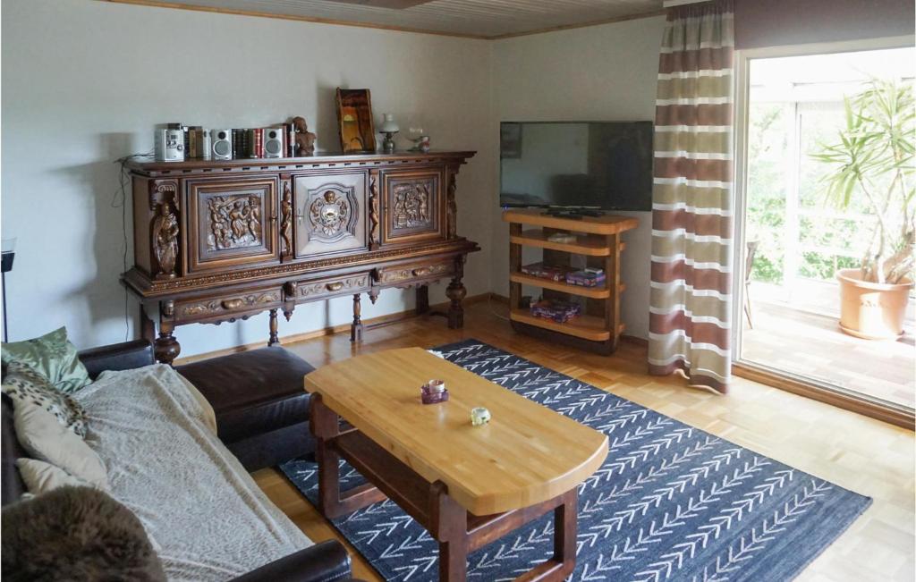 TV a/nebo společenská místnost v ubytování Stunning Apartment In Hinterweidenthal