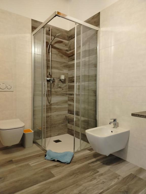A bathroom at Agritur Lavanda