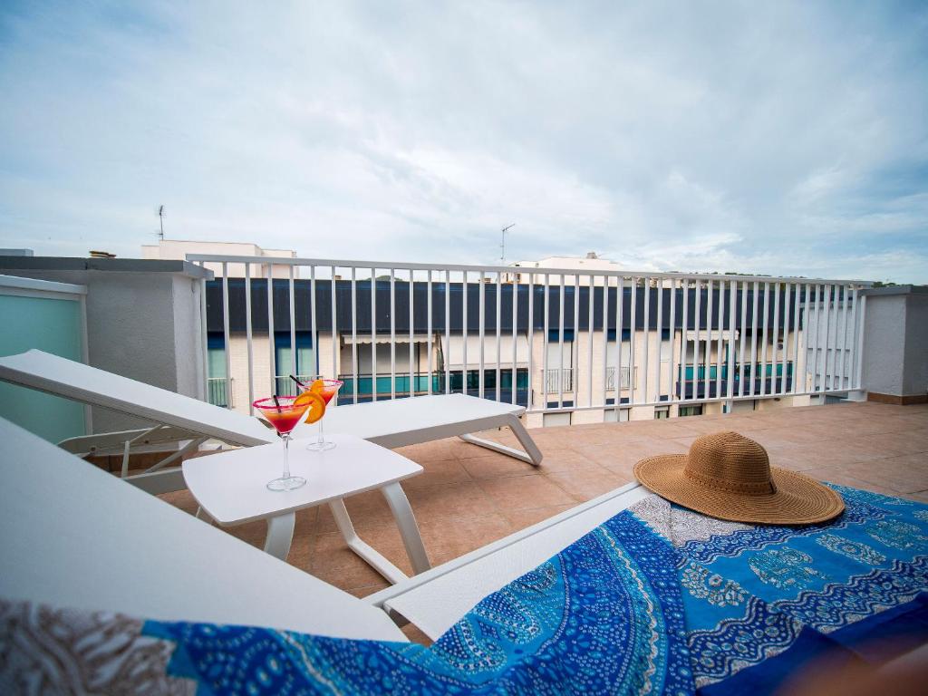 Bazén v ubytování Hotel Don Juan Tossa nebo v jeho okolí