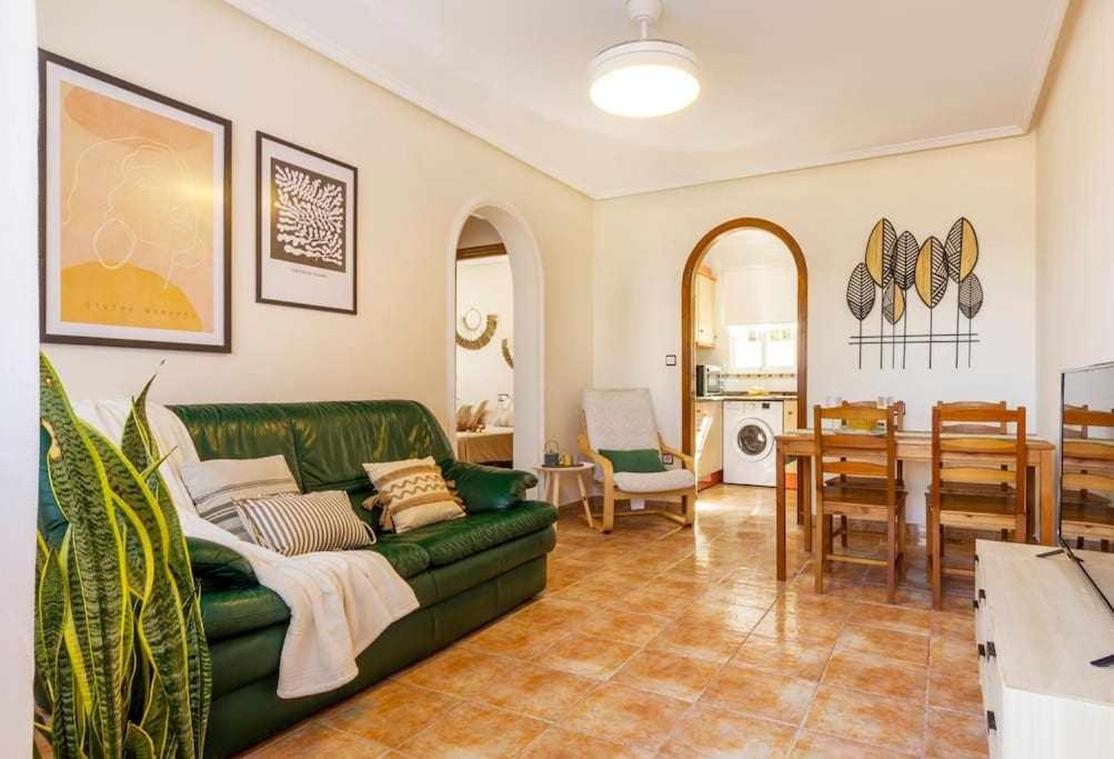 Bungalows Bungalow con barbacoa y piscina rf26 en Torrevieja, Comunidad Valenciana