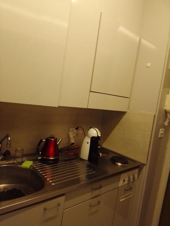 Kuchyň nebo kuchyňský kout v ubytování Appartement 53m2 möbliert mit Internet TV Küche Mit schöner Aussicht in zwischen Olten- Aarau