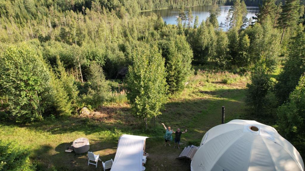 Příroda nedaleko luxury tent