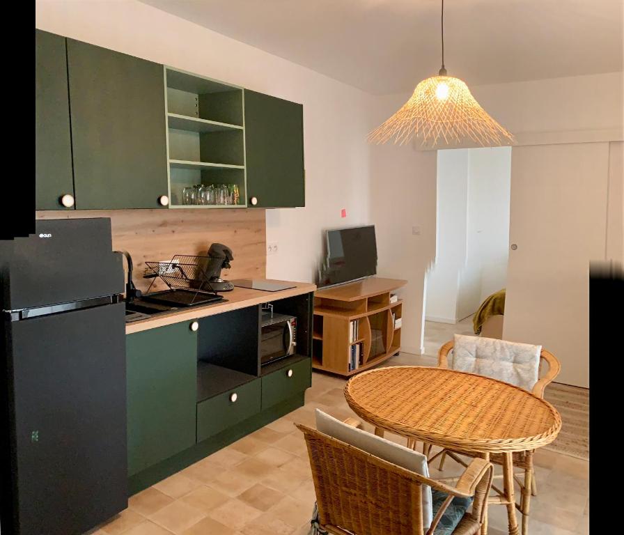 Kuchyň nebo kuchyňský kout v ubytování L ATELIER