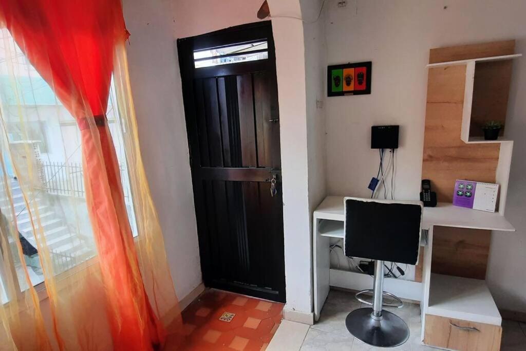 TV tai viihdekeskus majoituspaikassa Apartamento Cómodo en Medellín