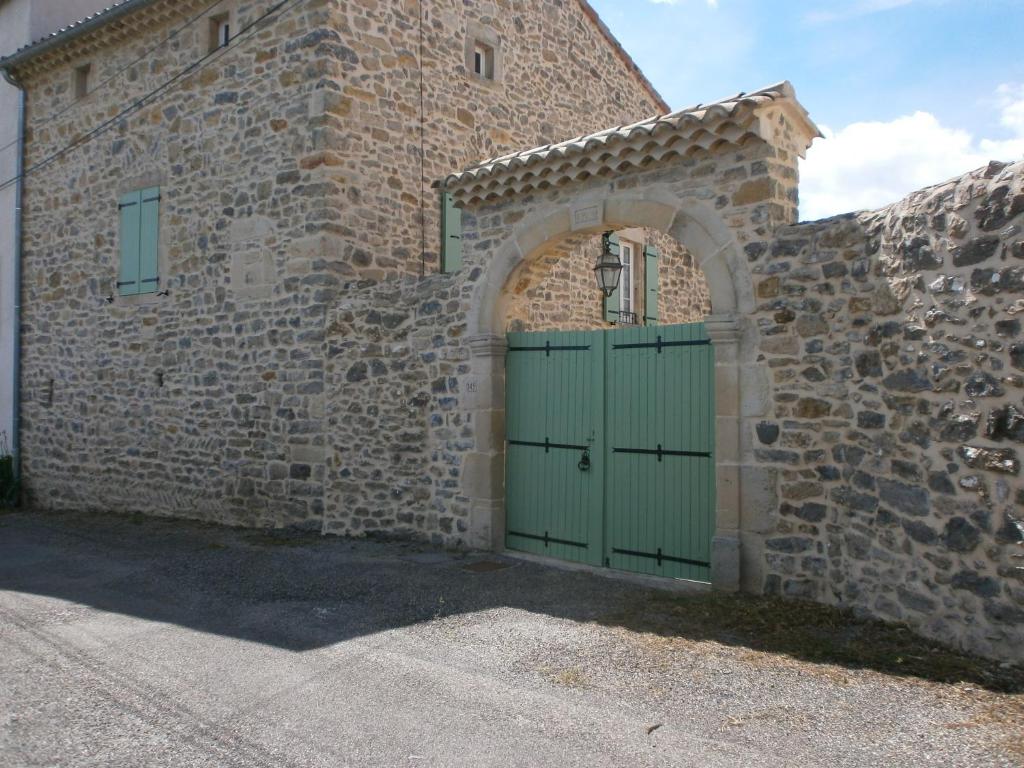 Fotografia z galérie ubytovania LE GRAND CHENE v destinácii Saint-Étienne-de-Fontbellon