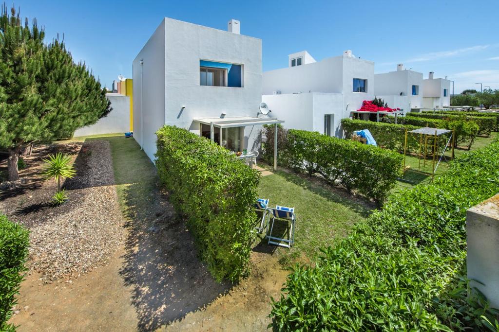 Sunny Villa with Pool Access