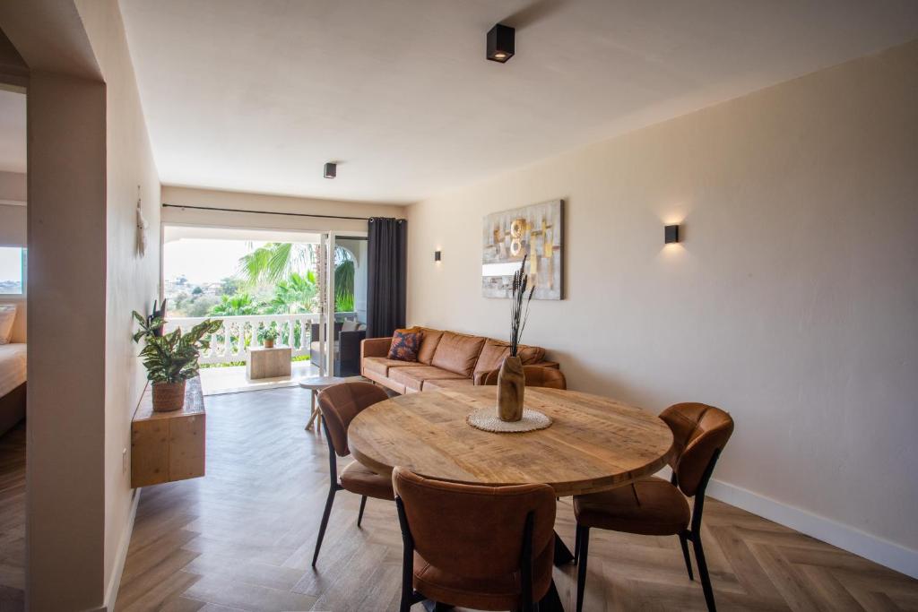 Posezení v ubytování PUUR! Appartementen Curaçao