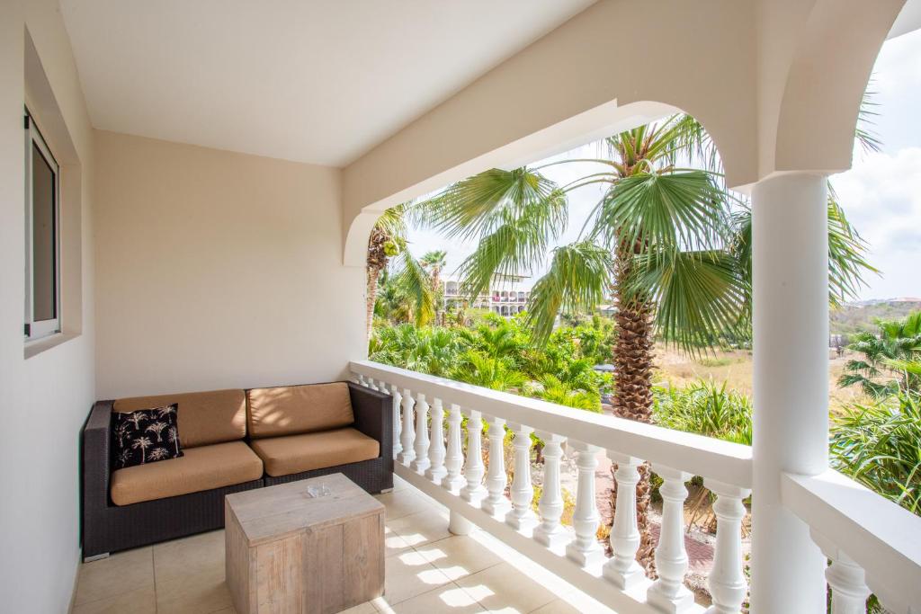 Balkón nebo terasa v ubytování PUUR! Appartementen Curaçao