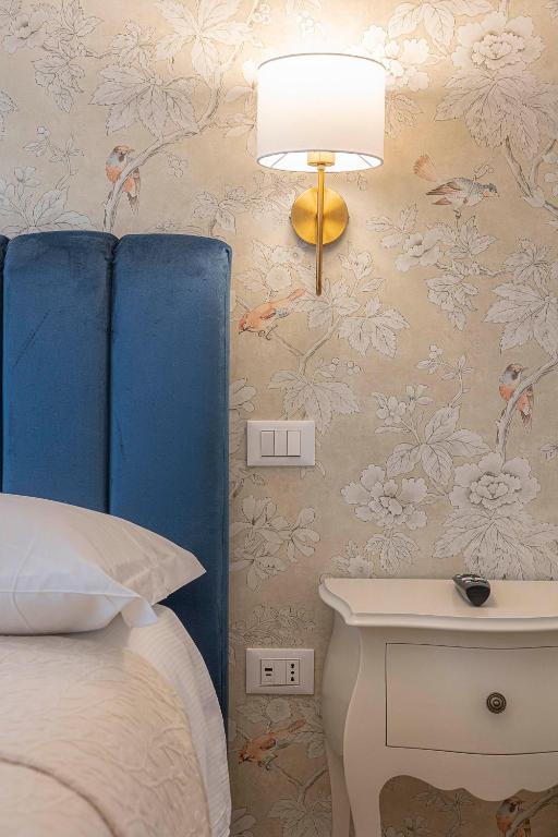 CRYS: Rooms, Holiday, Business - 17