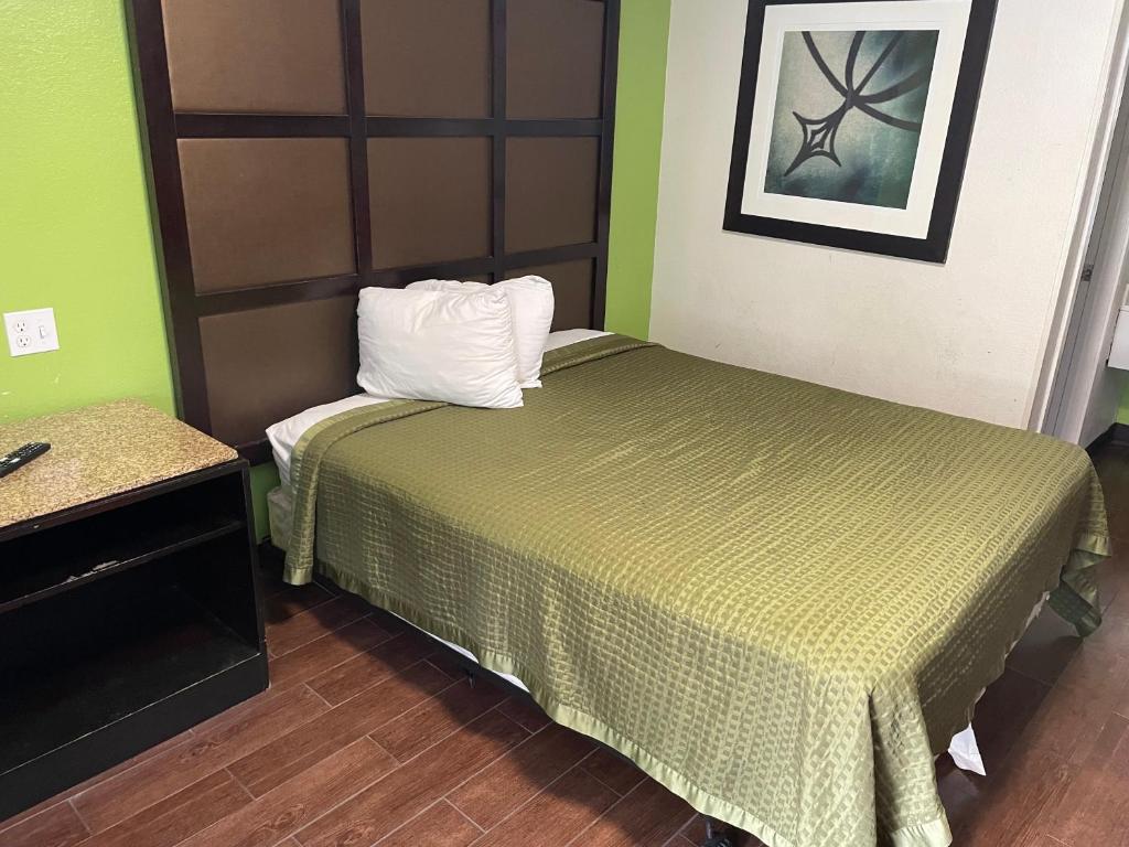 Sunrise Extended Stay Hotel - 
