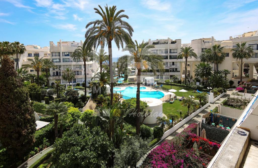 Marbella House 133 Second Line Beach