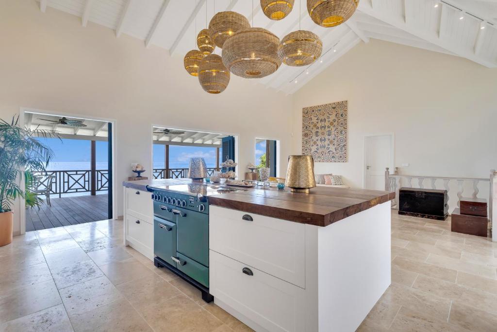Villa Shores 32 – Photos 1