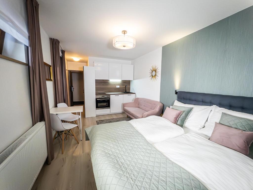 Kuchyň nebo kuchyňský kout v ubytování Boutique Apartments Old Town