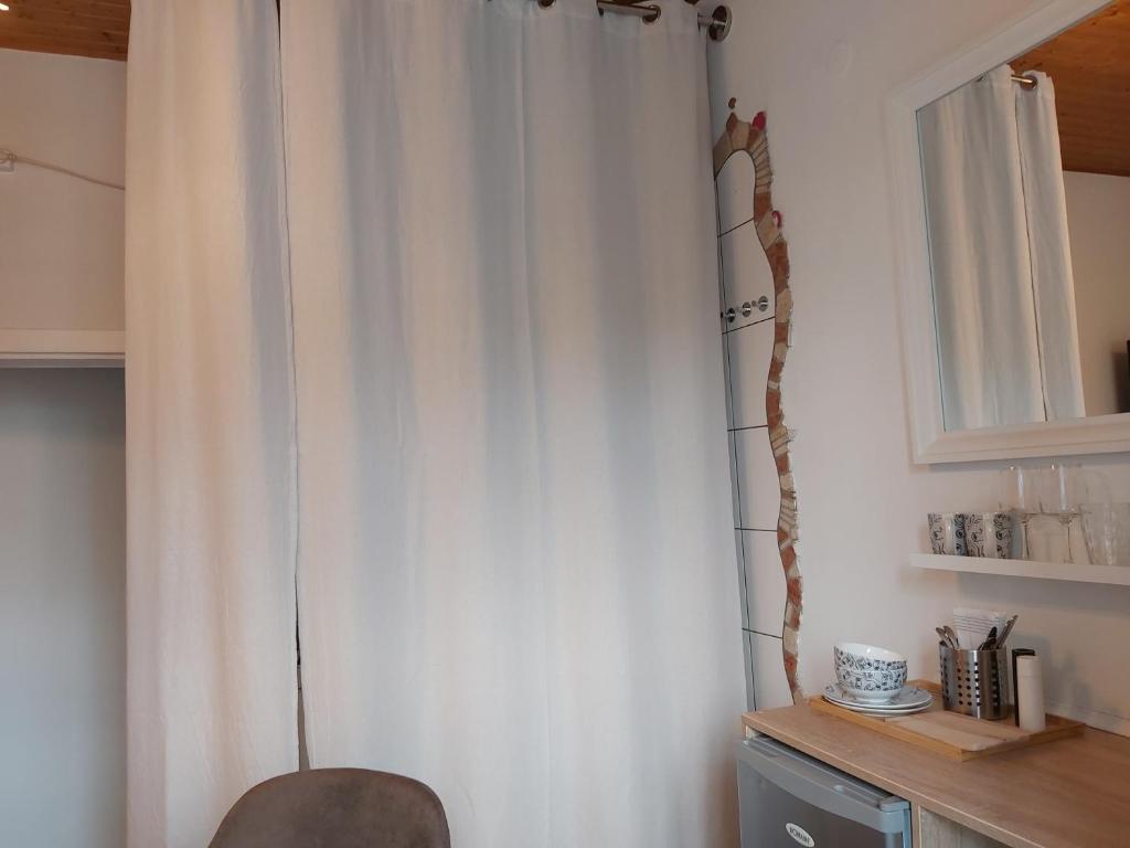 Kuchyň nebo kuchyňský kout v ubytování Zimmer Donaustrand